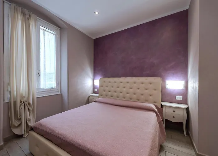 Il Poeta E La Stella لا سبيتسْيا