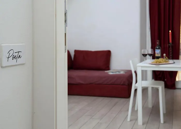 Il Poeta E La Stella * Λα Σπέτσια