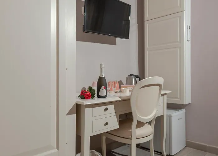 Il Poeta E La Stella * Λα Σπέτσια